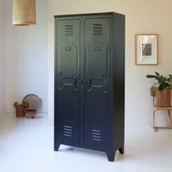 Industriel - Armoire De Rangement En Métal 12 Industriel - Armoire De Rangement En Métal -Magasin De Meubles 1200 1200 armoire de rangement en metal industriel 3