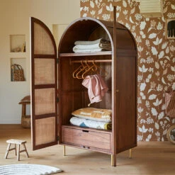 Lisbeth - Armoire En Orme Et Cannage 12 Lisbeth - Armoire En Orme Et Cannage -Magasin De Meubles 1200 1200 armoire en orme et cannage lisbeth 4