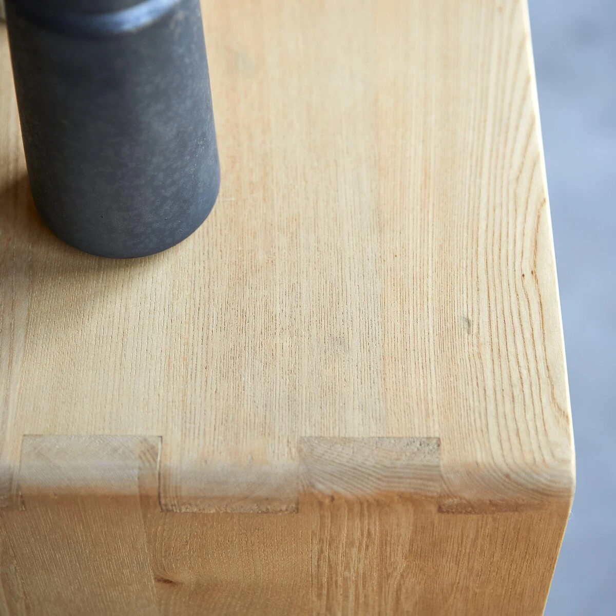 Luis - Bibliothèque Basse En Orme Massif Et Cannage 5 Luis - Bibliothèque Basse En Orme Massif Et Cannage – Image 3