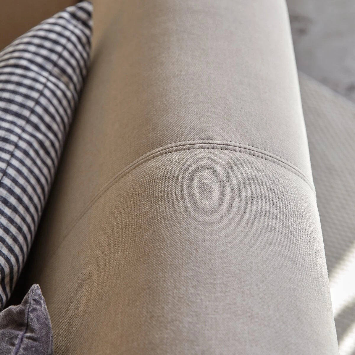 Finn - Canapé En Tissu écru 3 Places 5 Finn - Canapé En Tissu écru 3 Places – Image 3