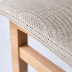 Cocoon - Chaise Linen En Chêne Massif -Magasin De Meubles 1200 1200 chaise cocoon linen en chene 2