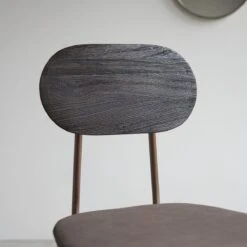 Yutapi - Chaise Mohawk Choco En Chêne Massif 11 Yutapi - Chaise Mohawk Choco En Chêne Massif -Magasin De Meubles 1200 1200 chaise yutapi mohawk choco en chene massif 2