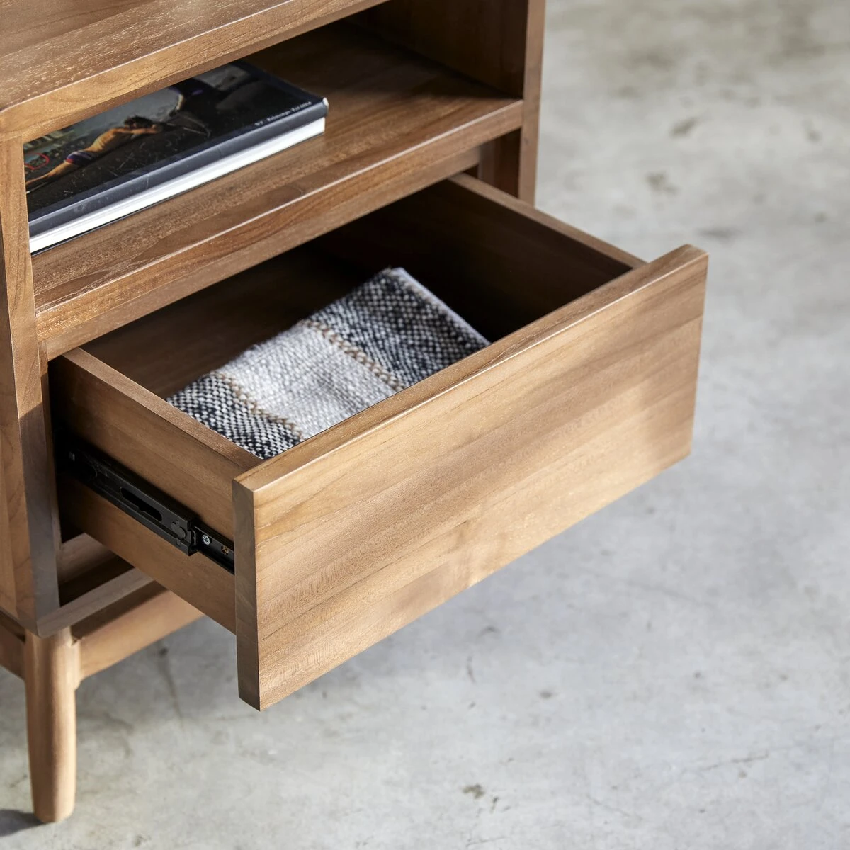 Twist - Chevet En Teck Massif Recyclé 4 Twist - Chevet En Teck Massif Recyclé – Image 2