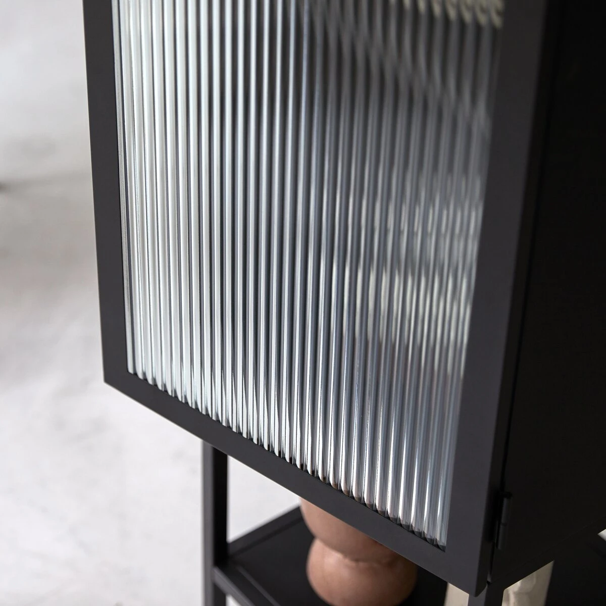 Antonin - Colonne De Rangement En Métal 9 Antonin - Colonne De Rangement En Métal – Image 7