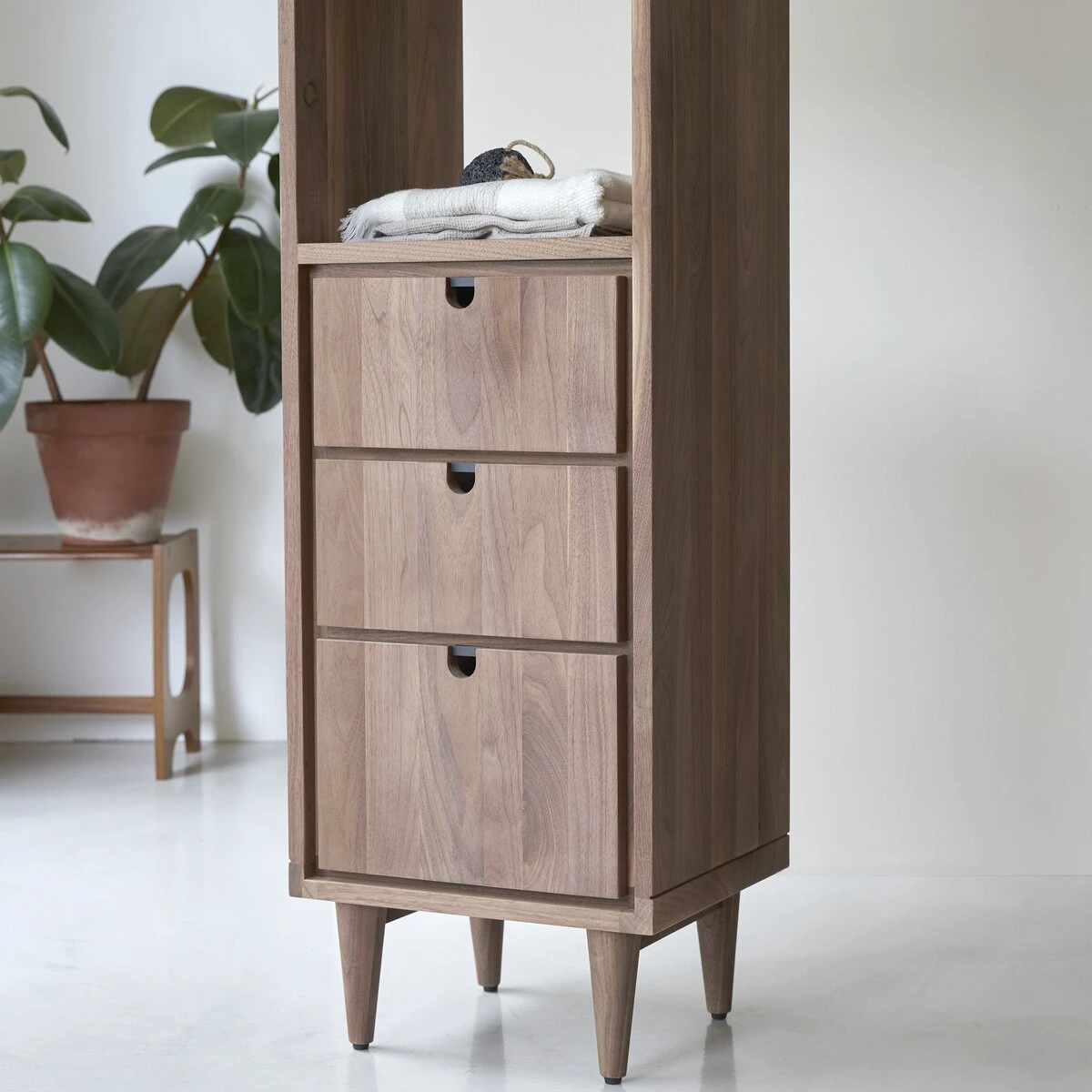 Jonàk - Colonne En Noyer Massif 8 Jonàk - Colonne En Noyer Massif – Image 6