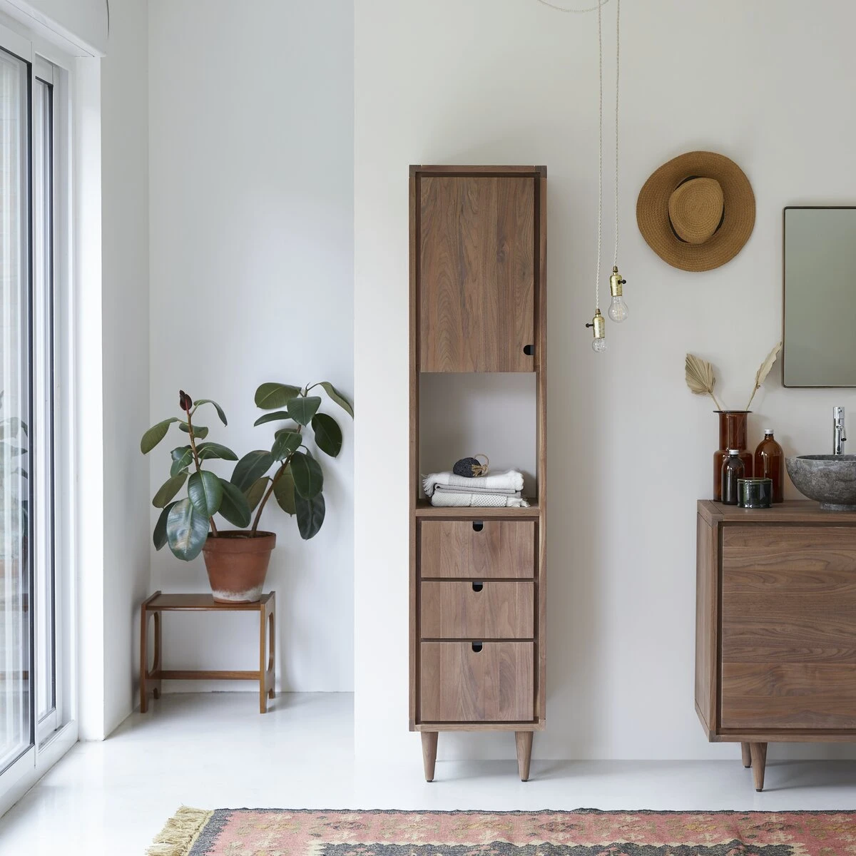 Jonàk - Colonne En Noyer Massif 3 Jonàk - Colonne En Noyer Massif