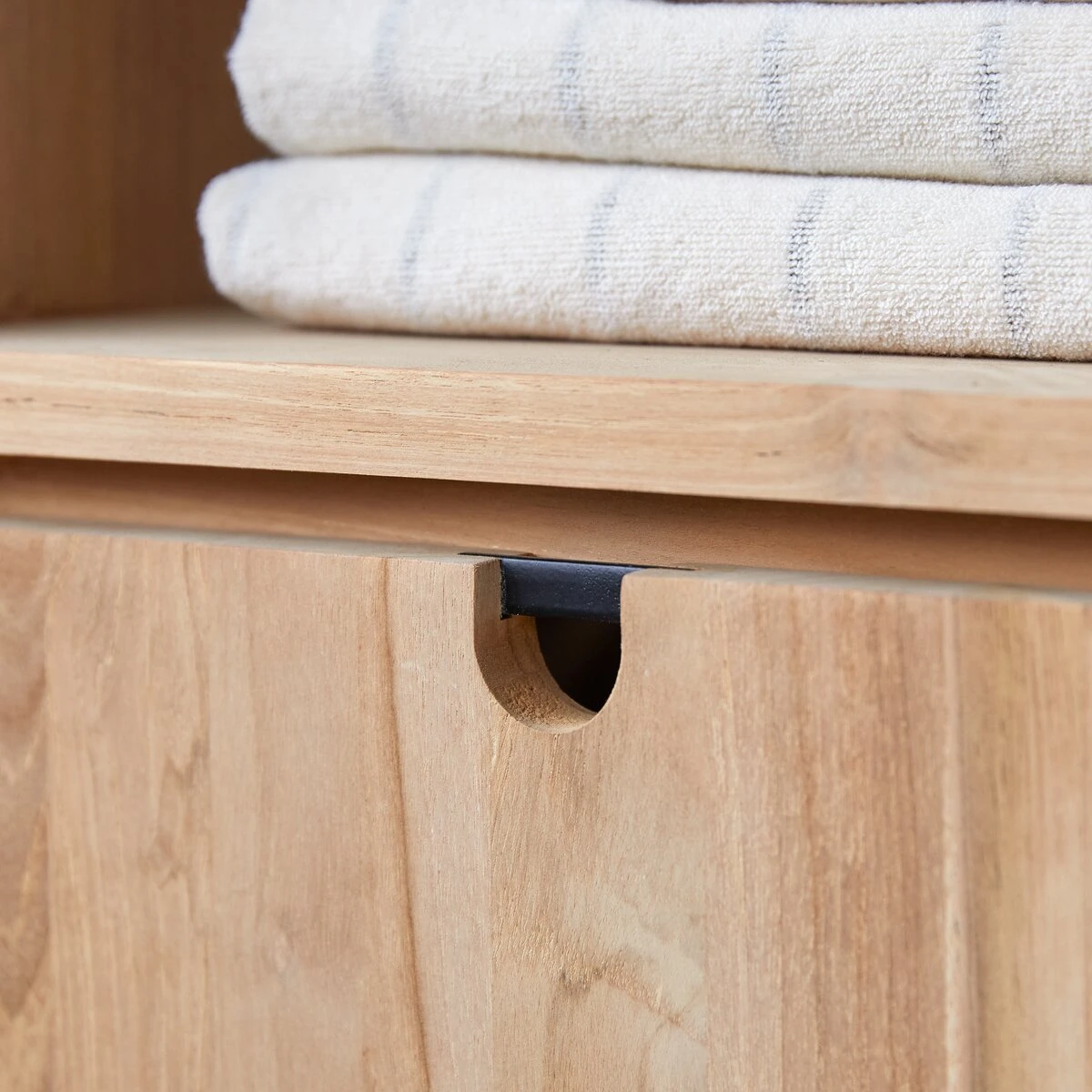 Jonàk - Colonne En Teck Massif 5 Jonàk - Colonne En Teck Massif – Image 3