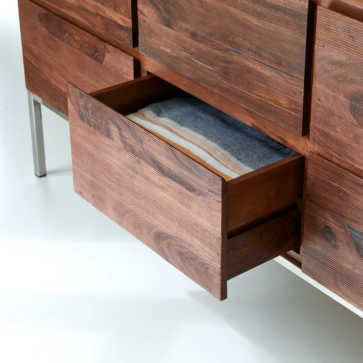 Nova - Commode En Palissandre Massif 4 Nova - Commode En Palissandre Massif – Image 2