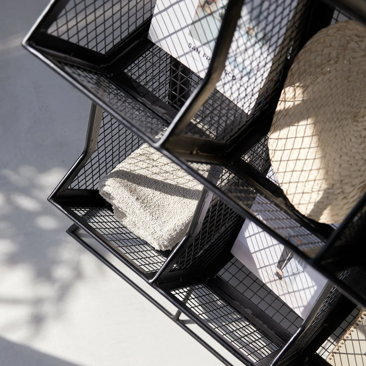 Cléo - Etagère Casiers En Métal 4 Cléo - Etagère Casiers En Métal – Image 2