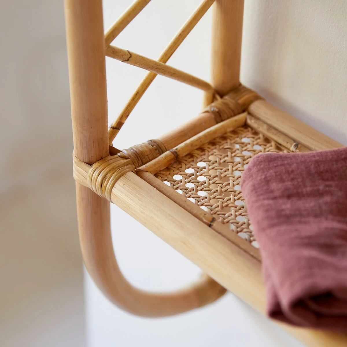 Marius - Etagère Murale Enfant En Rotin 7 Marius - Etagère Murale Enfant En Rotin – Image 5