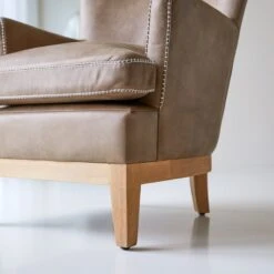 Comoc - Fauteuil En Chêne Massif Et Cuir Cheyenne -Magasin De Meubles 1200 1200 fauteuil comoc en chene massif et cuir cheyenne 5