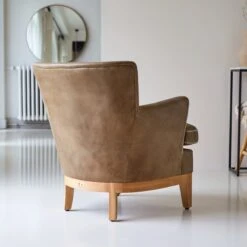 Comoc - Fauteuil En Chêne Massif Et Cuir Cheyenne -Magasin De Meubles 1200 1200 fauteuil comoc en chene massif et cuir cheyenne 6