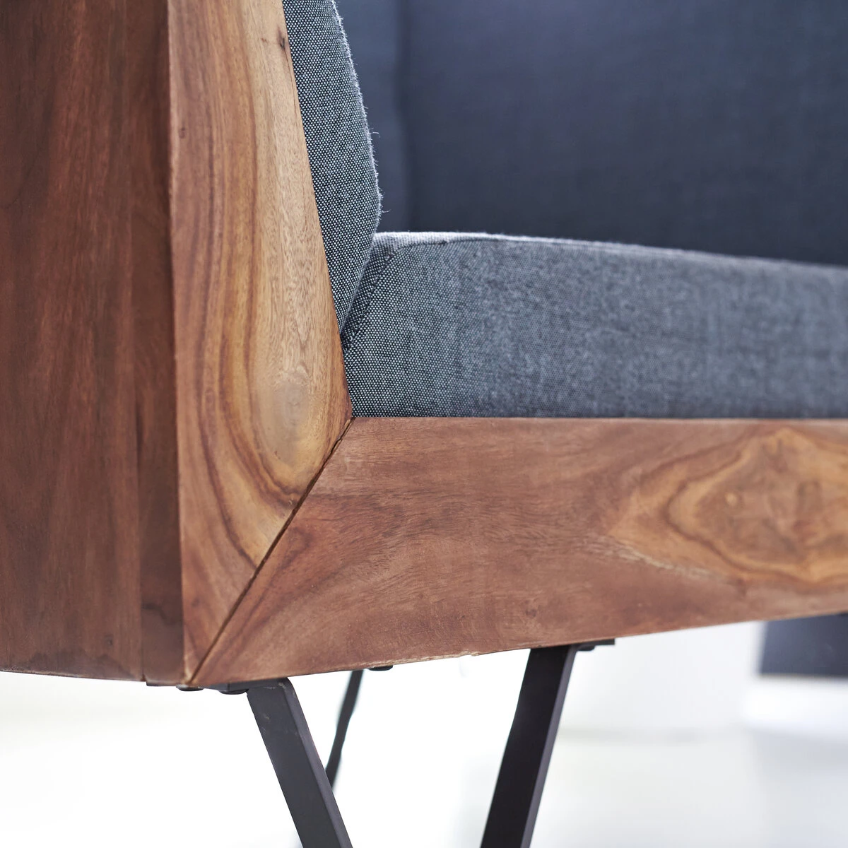 Metric - Fauteuil En Palissandre Massif Et Tissu 9 Metric - Fauteuil En Palissandre Massif Et Tissu – Image 7