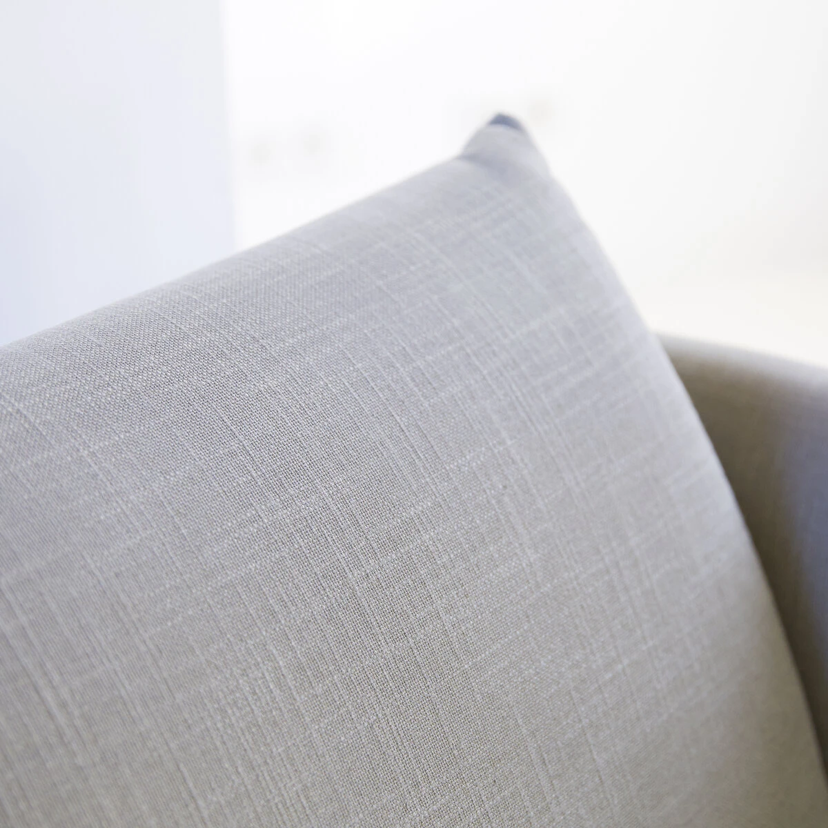 Jonas - Fauteuil En Tissu Gris 5 Jonas - Fauteuil En Tissu Gris – Image 3