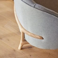 Hoya - Fauteuil En Chêne Massif Et Tissu Gris -Magasin De Meubles 1200 1200 fauteuil hoya en chene massif et tissu gris 4