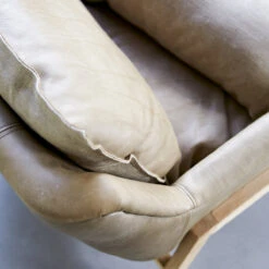 Woodnest - Fauteuil En Chêne Massif Et Cuir Cheyenne -Magasin De Meubles 1200 1200 fauteuil woodnest en chene massif et cuir cheyenne 11