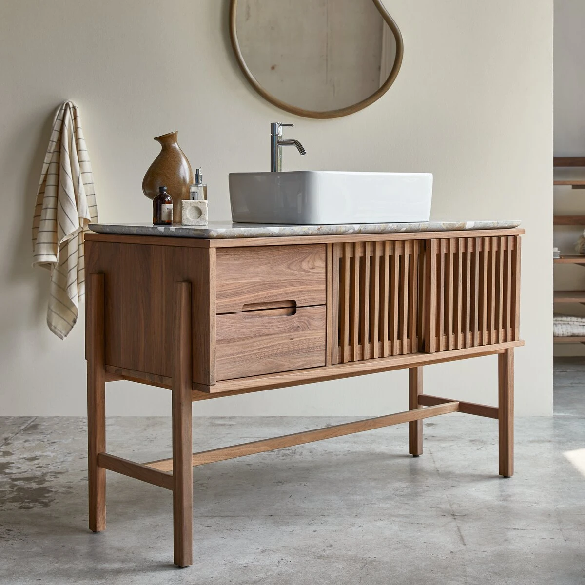 Isaure - Meuble Salle De Bain En Noyer Massif Et Terrazzo Premium 125 Cm 6 Isaure - Meuble Salle De Bain En Noyer Massif Et Terrazzo Premium 125 Cm – Image 4