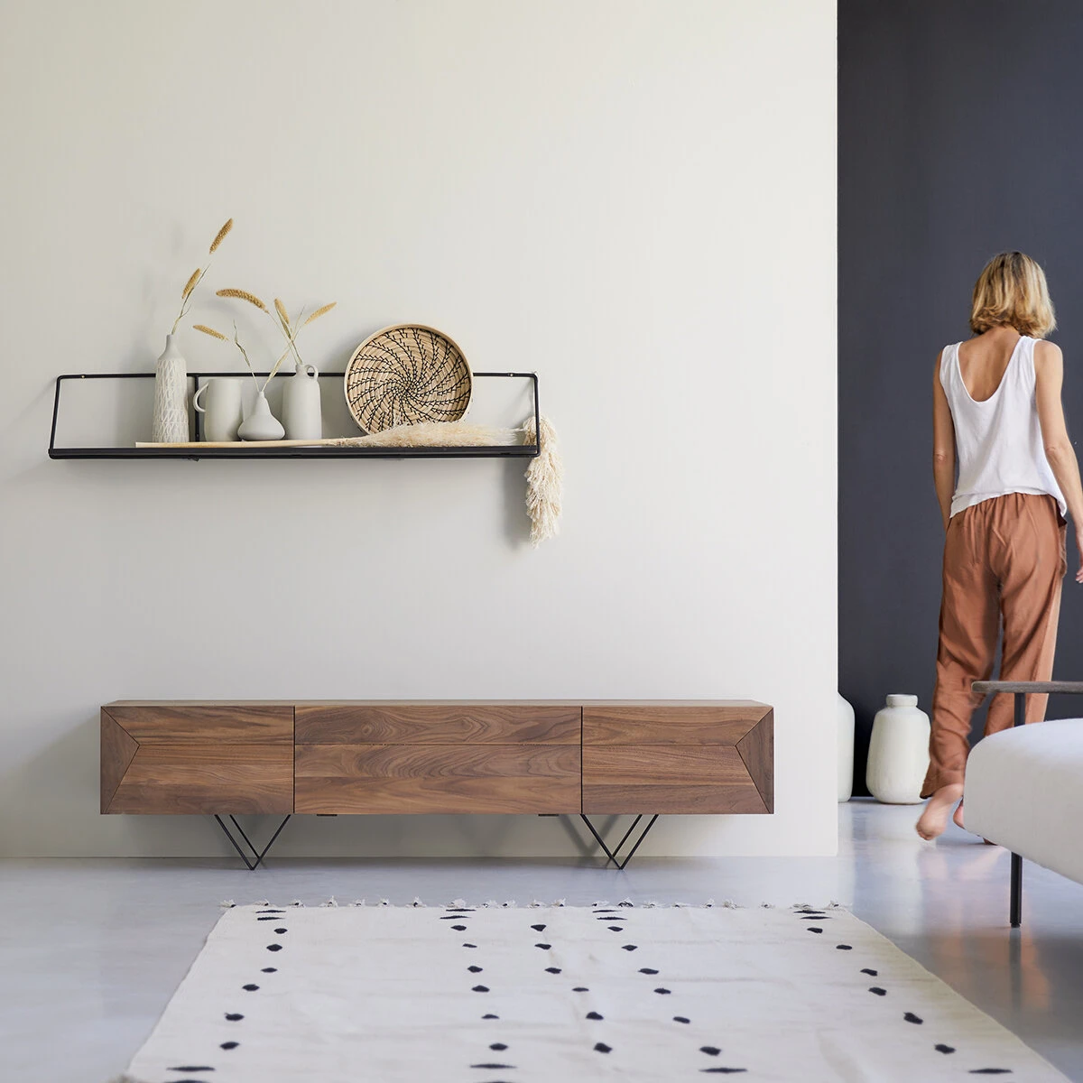 Metric - Meuble TV En Noyer Massif 175 Cm 3 Metric - Meuble TV En Noyer Massif 175 Cm