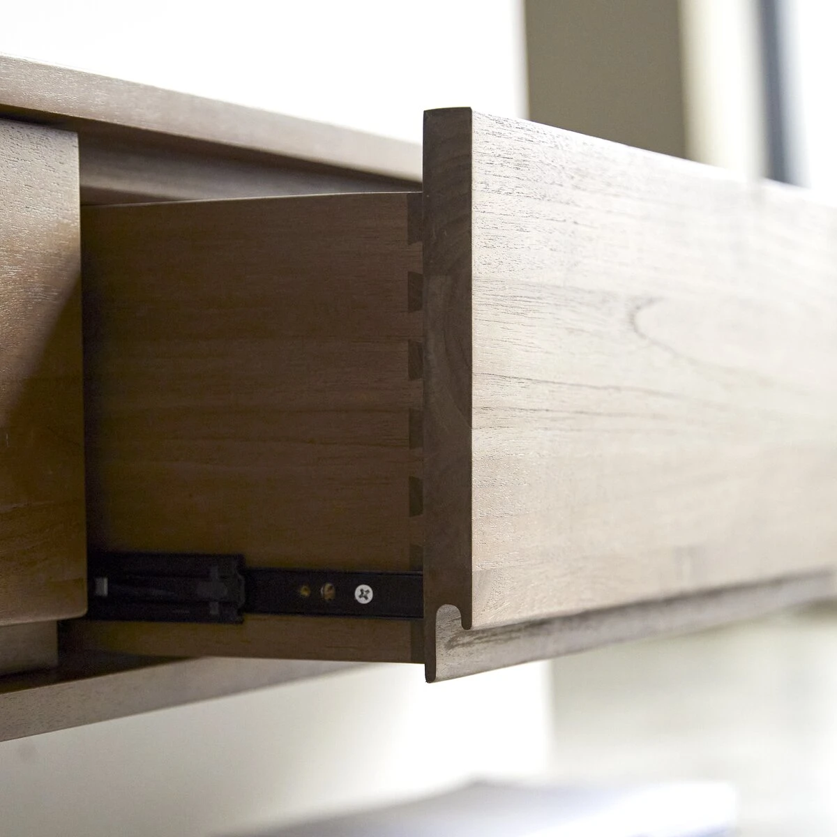 Circa - Meuble TV En Teck Massif 3 Tiroirs 160 Cm 8 Circa - Meuble TV En Teck Massif 3 Tiroirs 160 Cm – Image 6