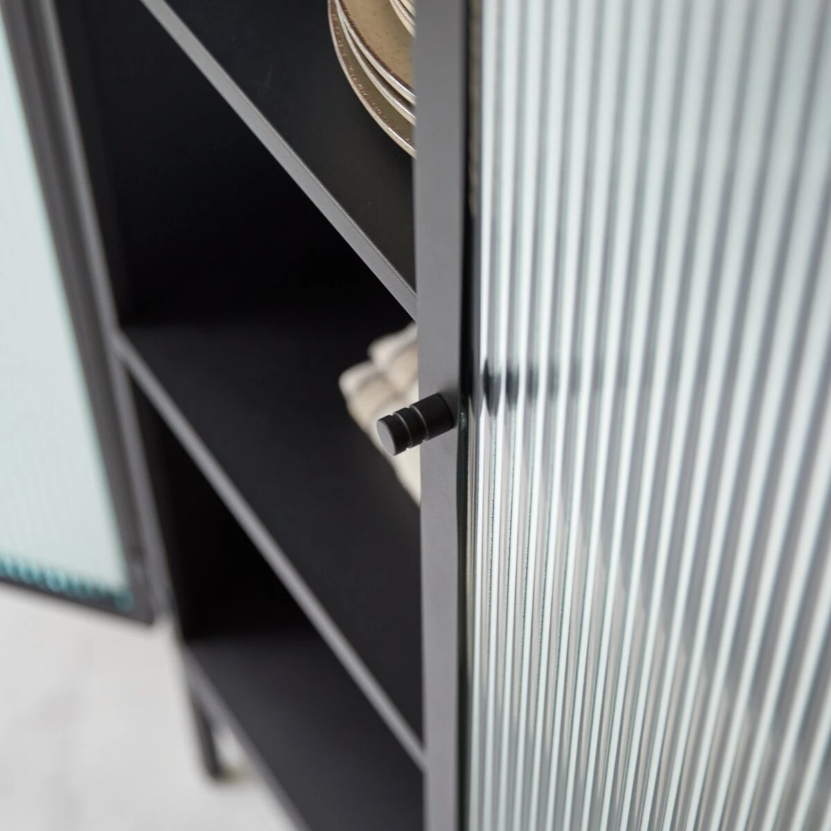 Annet - Vaisselier En Métal 7 Annet - Vaisselier En Métal – Image 5