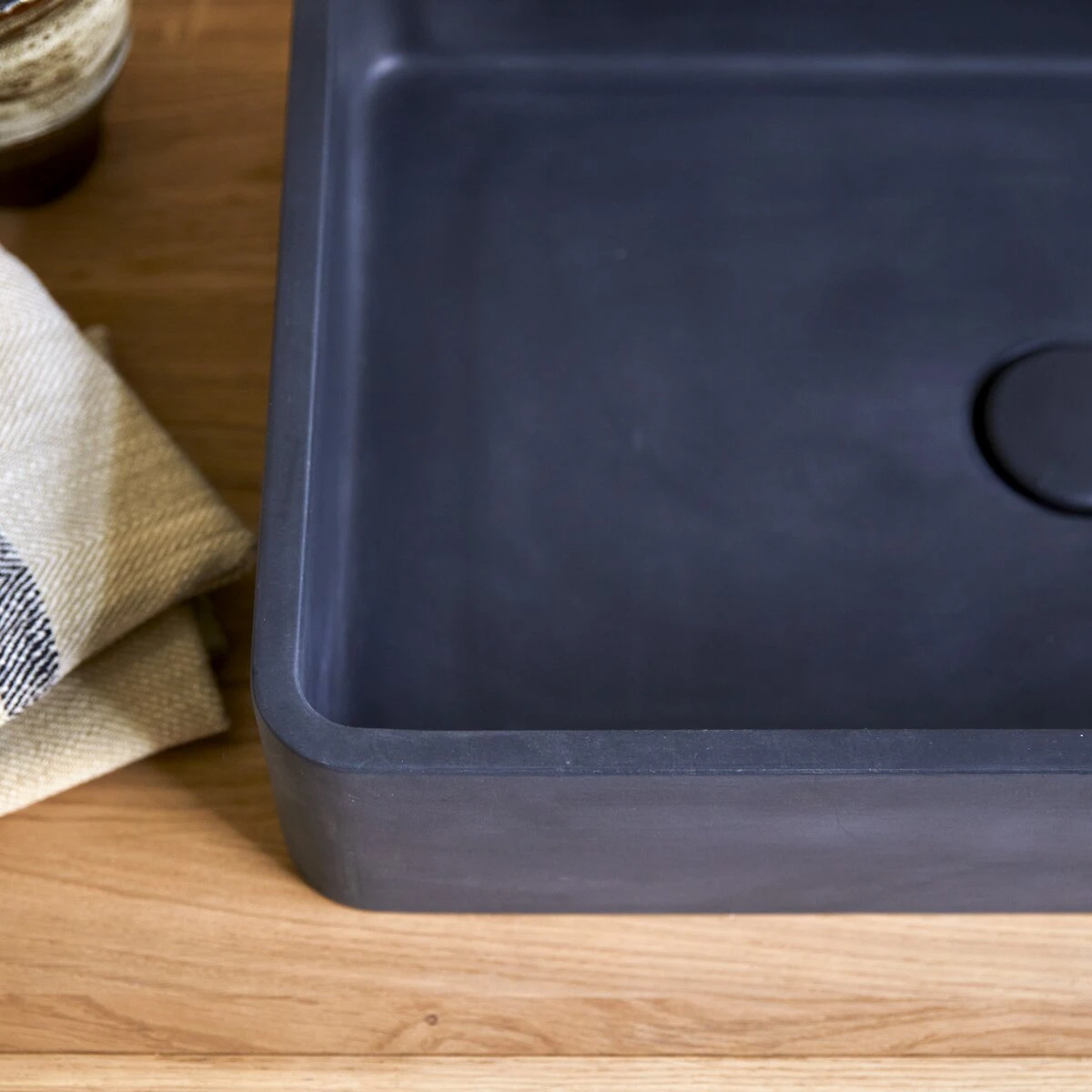 Iris - Vasque En Terrazzo Black 4 Iris - Vasque En Terrazzo Black – Image 2