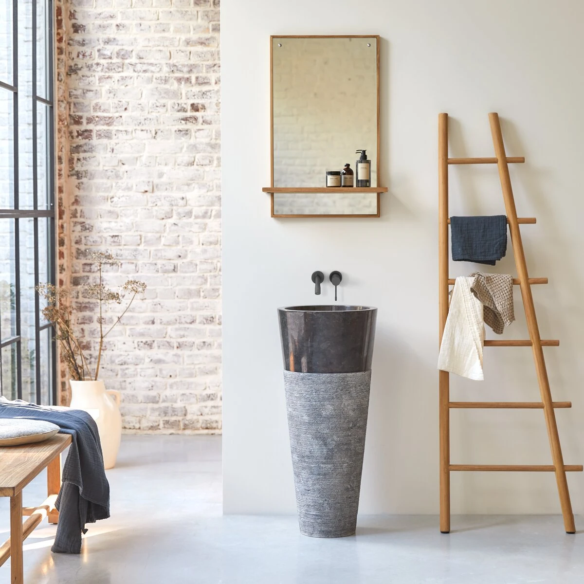 Koni - Vasque Sur Pied En Marbre 3 Koni - Vasque Sur Pied En Marbre