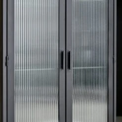 Emil - Vitrine Haute En Métal 11 Emil - Vitrine Haute En Métal -Magasin De Meubles 1200 1200 vitrine haute en metal emil 2