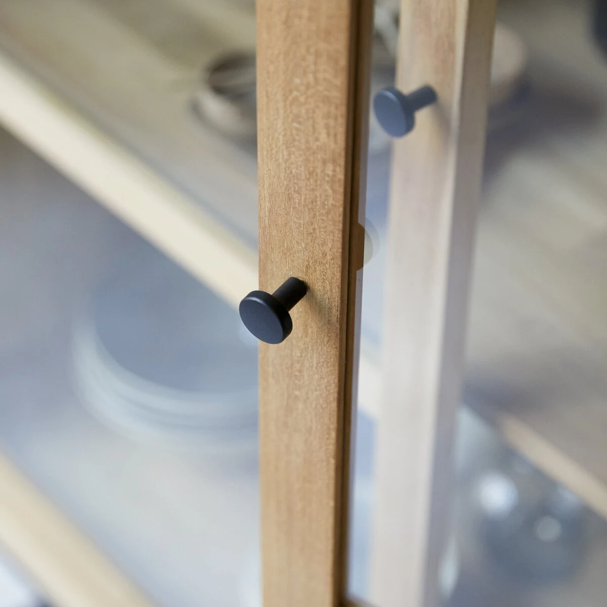 Babeth - Vitrine Haute En Teck Massif 7 Babeth - Vitrine Haute En Teck Massif – Image 5